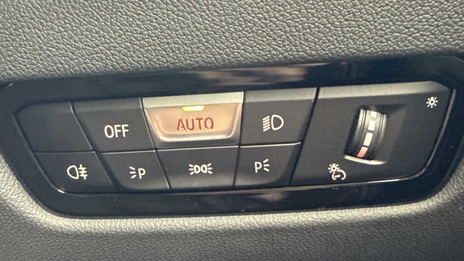 Used BMW i4 2024 for sale - 77194663: Photo 25