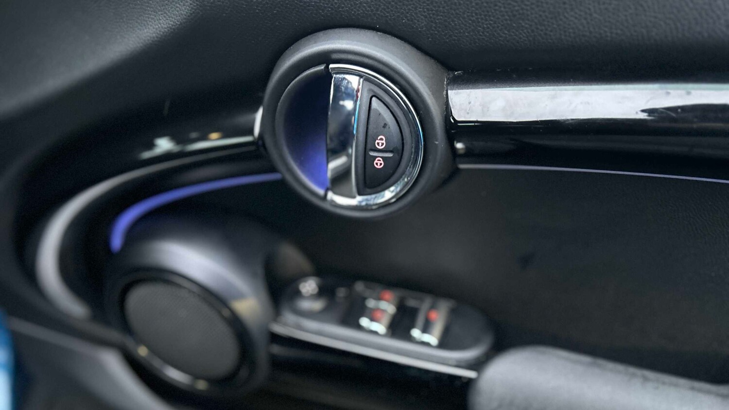 Used MINI Convertible 2021 for sale - 77194577: Photo 22