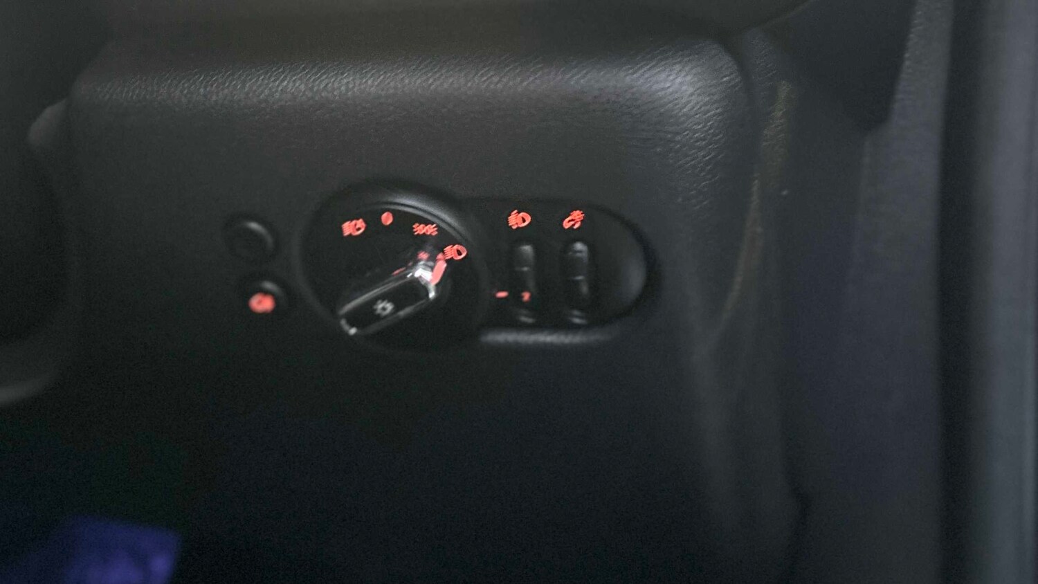 Used MINI Convertible 2021 for sale - 77194577: Photo 23