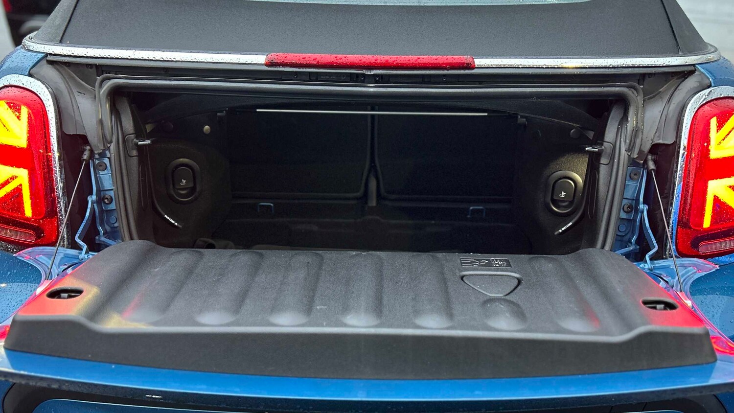 Used MINI Convertible 2021 for sale - 77194577: Photo 33