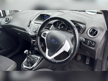 Used Ford Fiesta 2016 for sale - 77899262: Photo