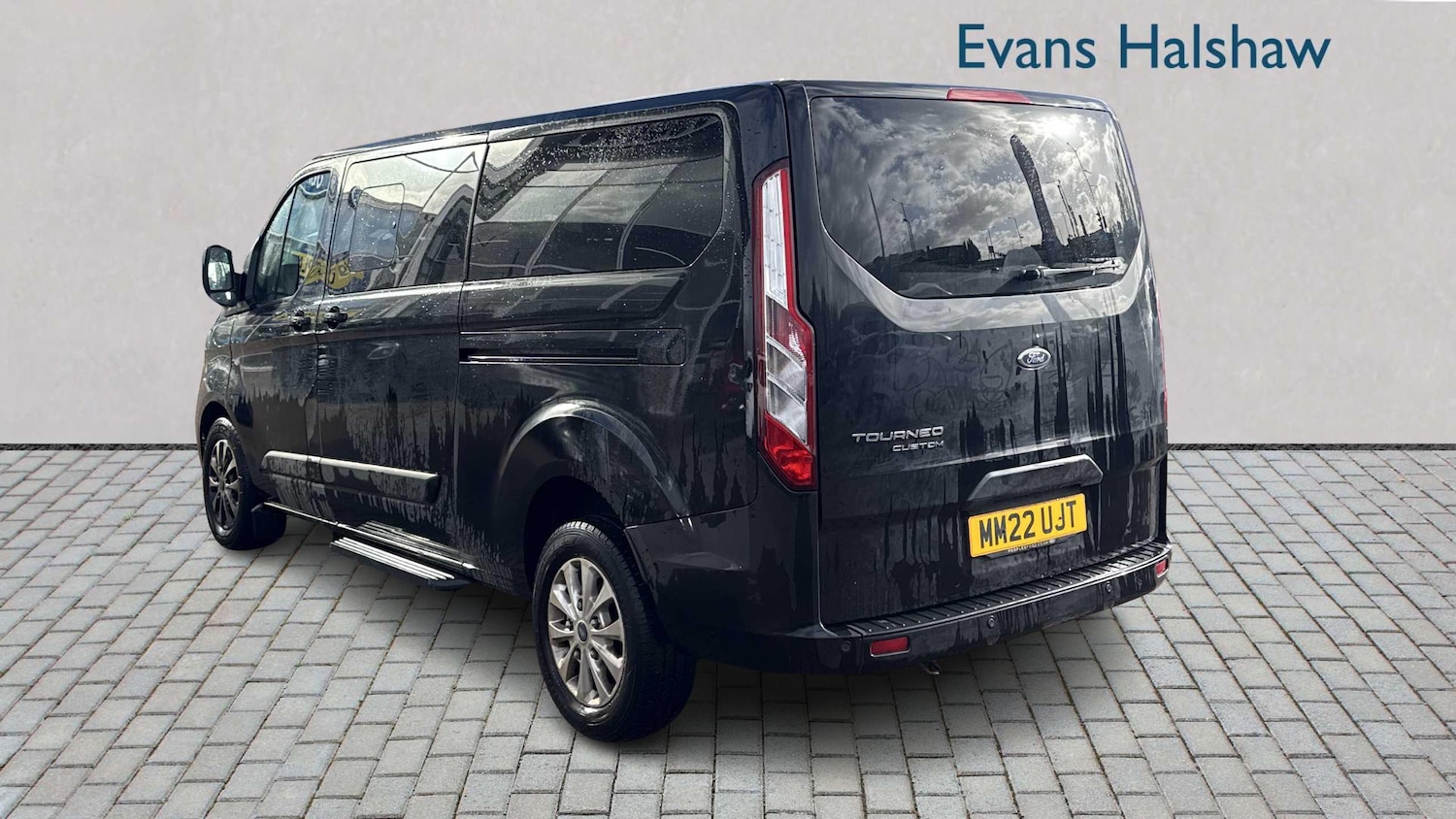 Used Ford Tourneo Custom 2022 for sale - 76401247: Photo 2