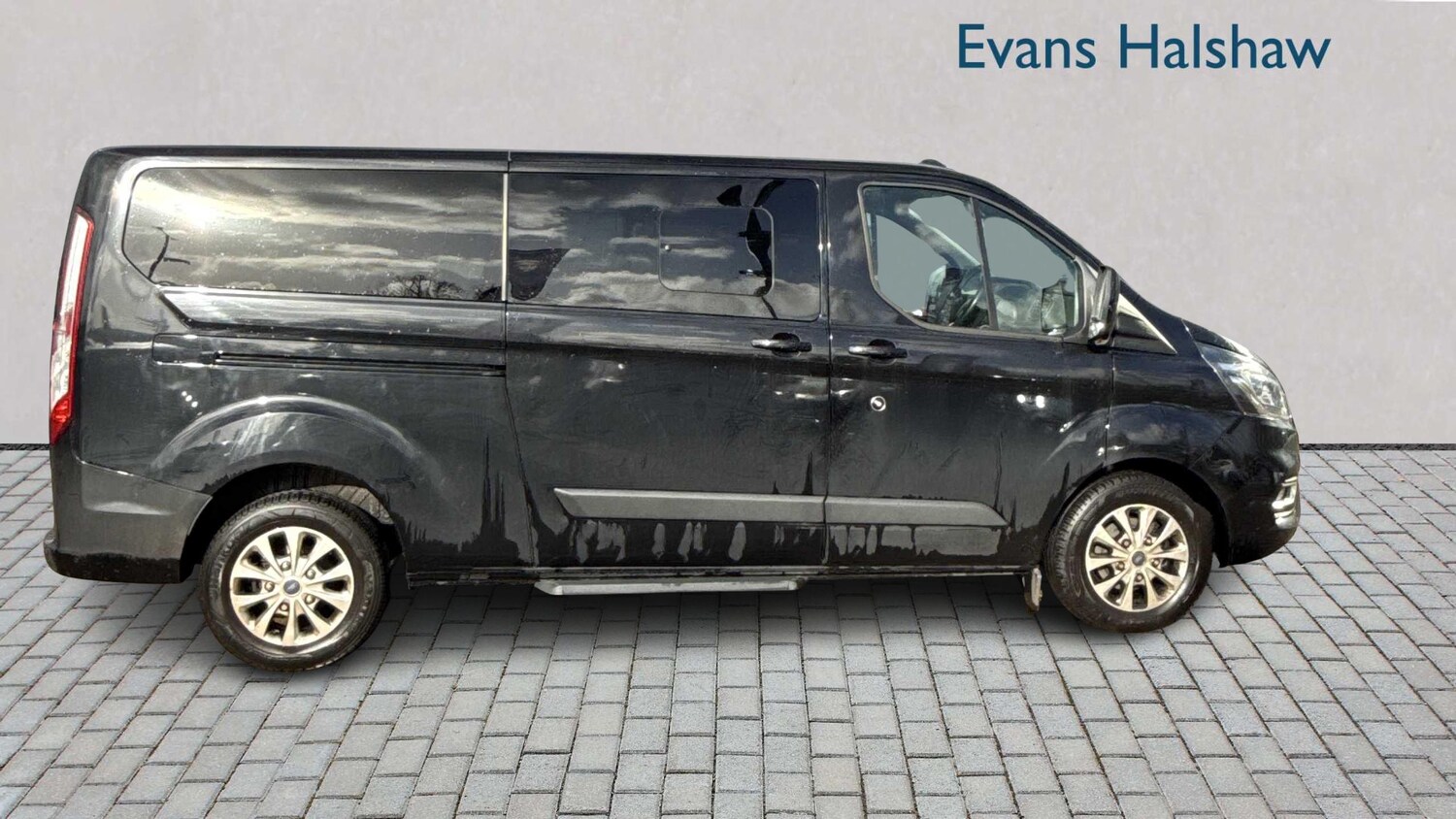 Used Ford Tourneo Custom 2022 for sale - 76401247: Photo 3