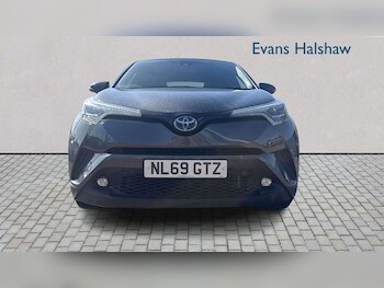 Used Toyota C-HR 2019 for sale - 78352116: Photo