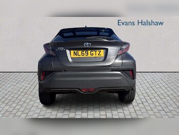 Used Toyota C-HR 2019 for sale - 78352116: Photo