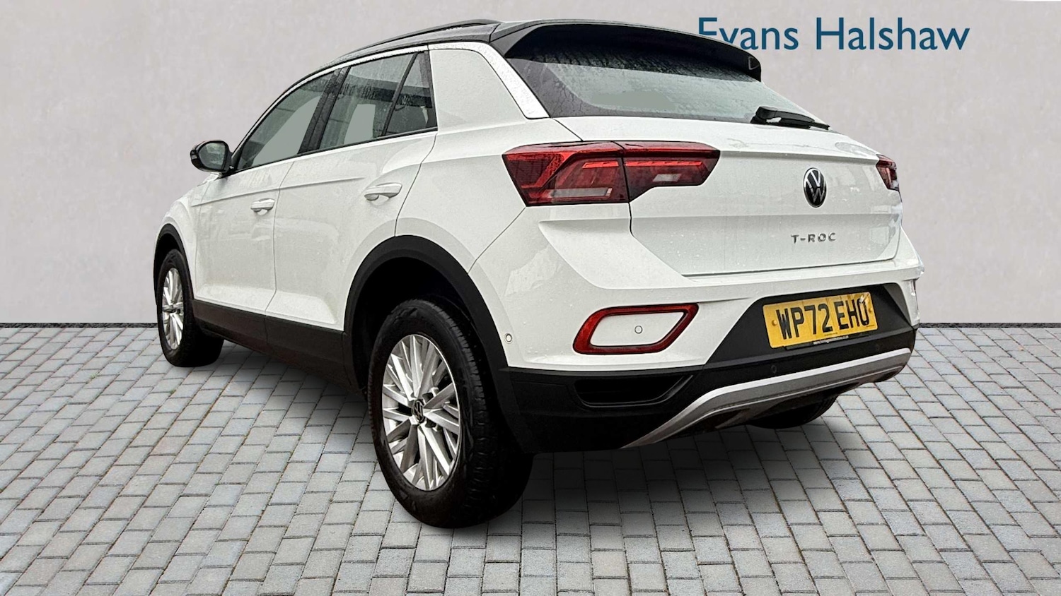 Used Volkswagen T-Roc 2022 for sale - 77443392: Photo 2