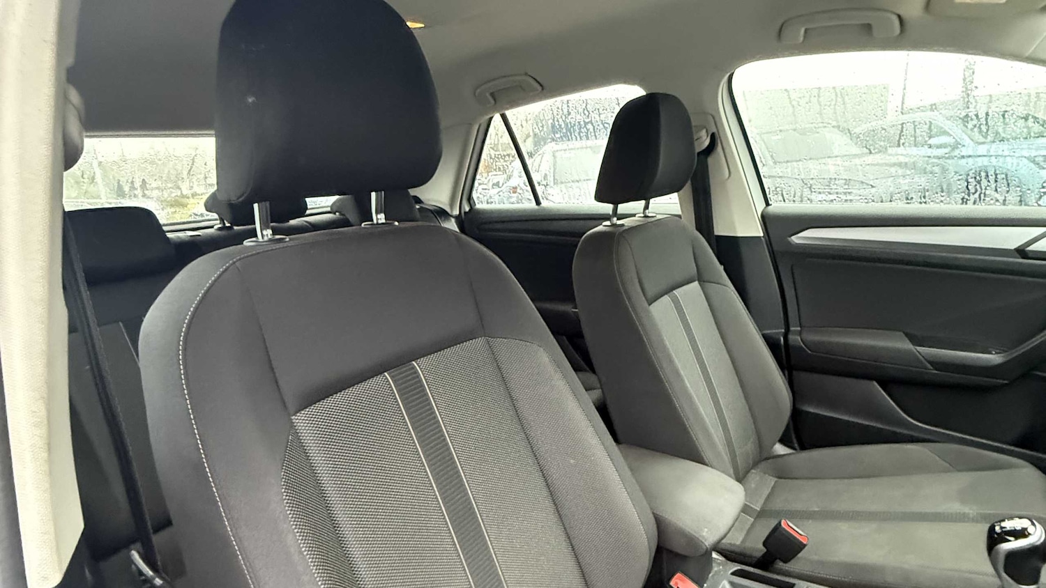 Used Volkswagen T-Roc 2022 for sale - 77443392: Photo 5