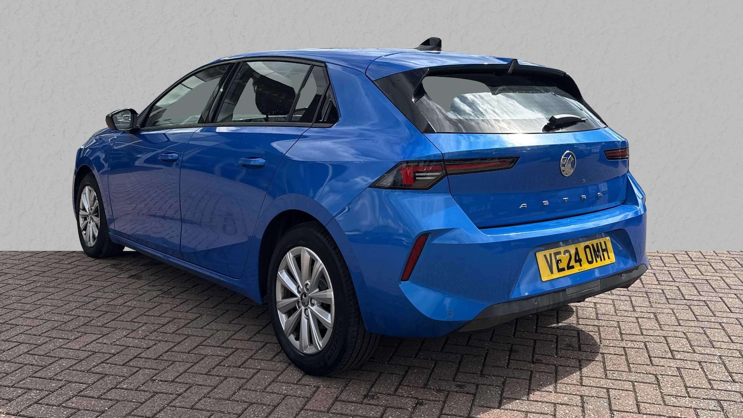 Used Vauxhall Astra 2024 for sale - 77194542: Photo 3