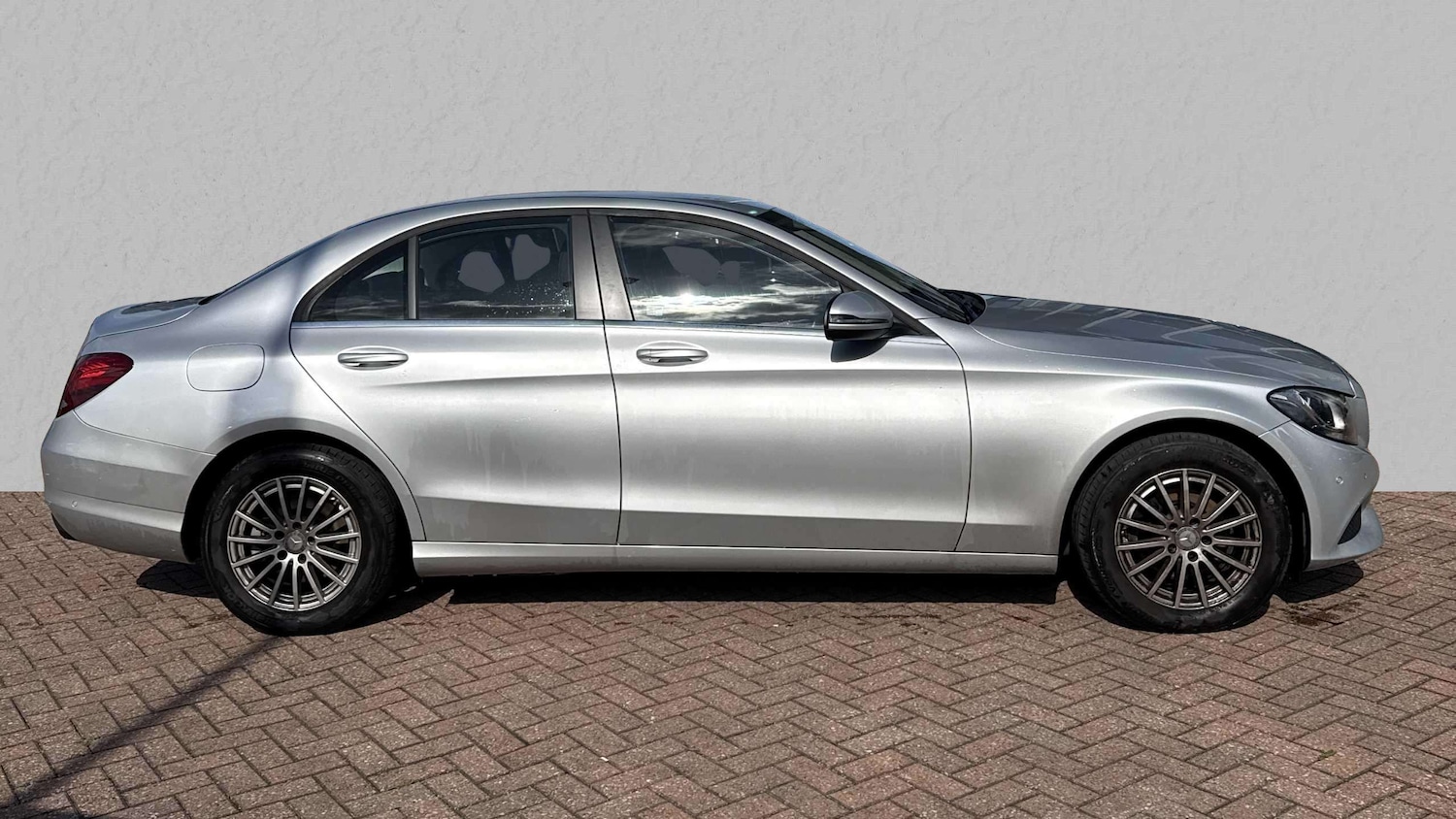 Used Mercedes-Benz C-Class 2016 for sale - 76141486: Photo 2