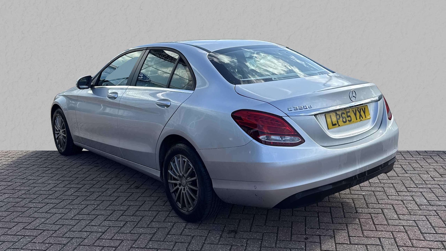 Used Mercedes-Benz C-Class 2016 for sale - 76141486: Photo 3
