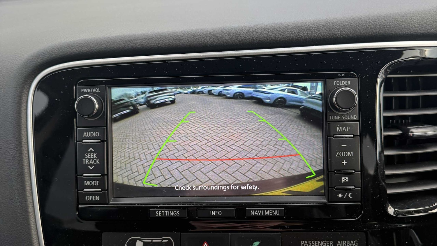 Used Mitsubishi Outlander 2014 for sale - 77414925: Photo 10