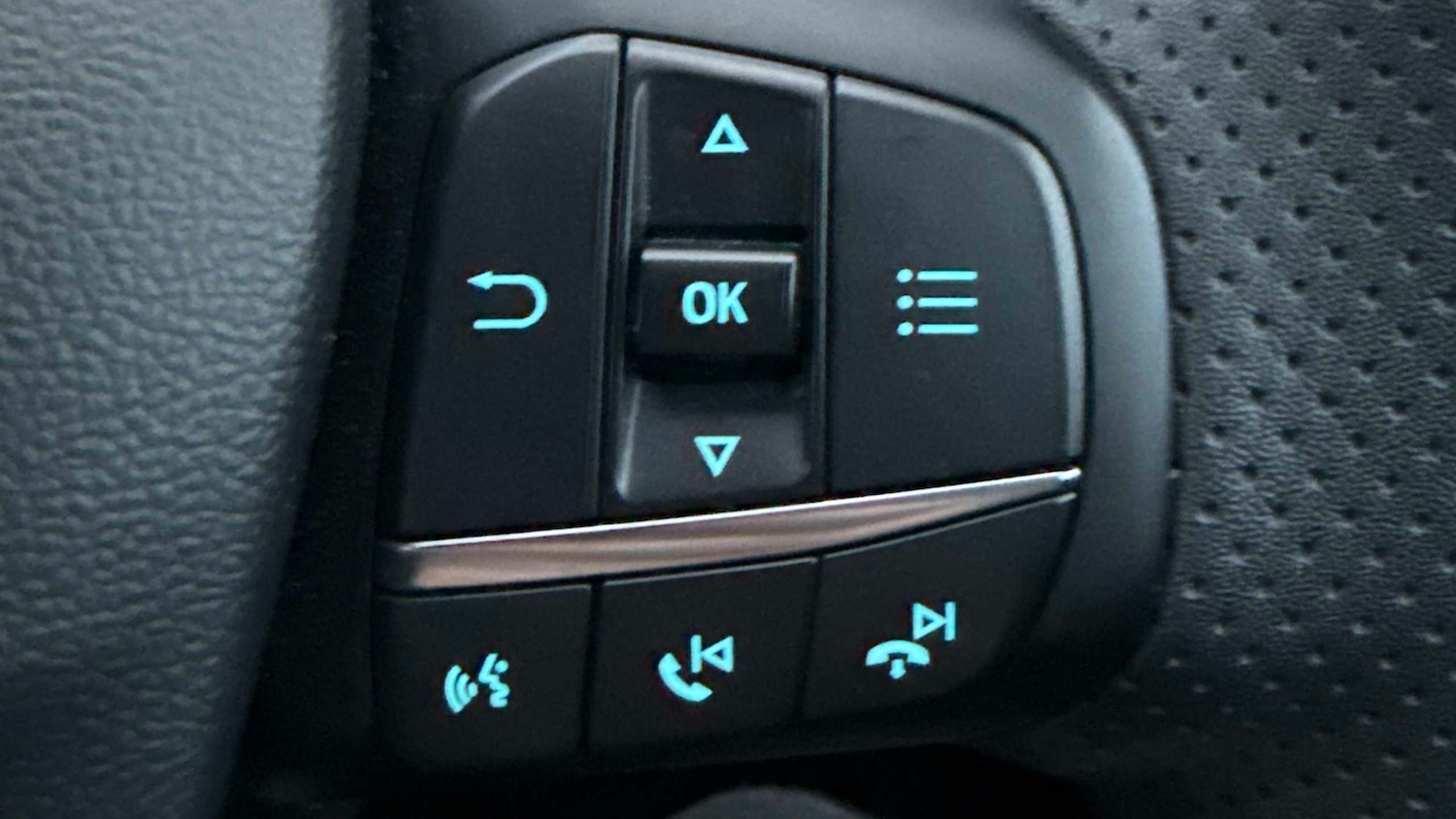 Used Ford Focus 2022 for sale - 77044064: Photo 14