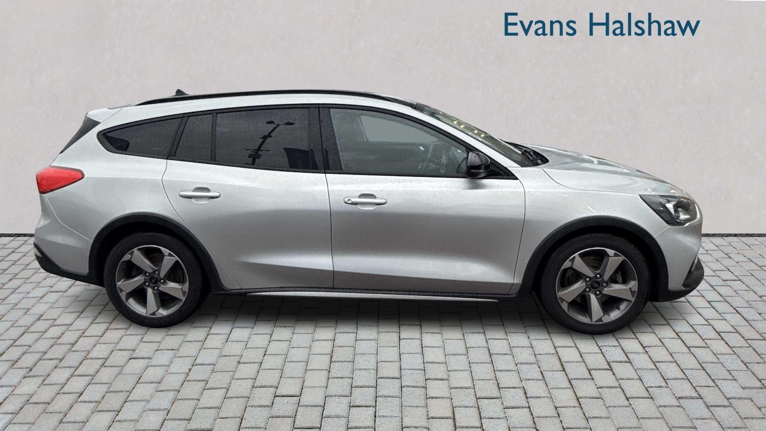 Used Ford Focus 2019 for sale - 76421161: Photo 2