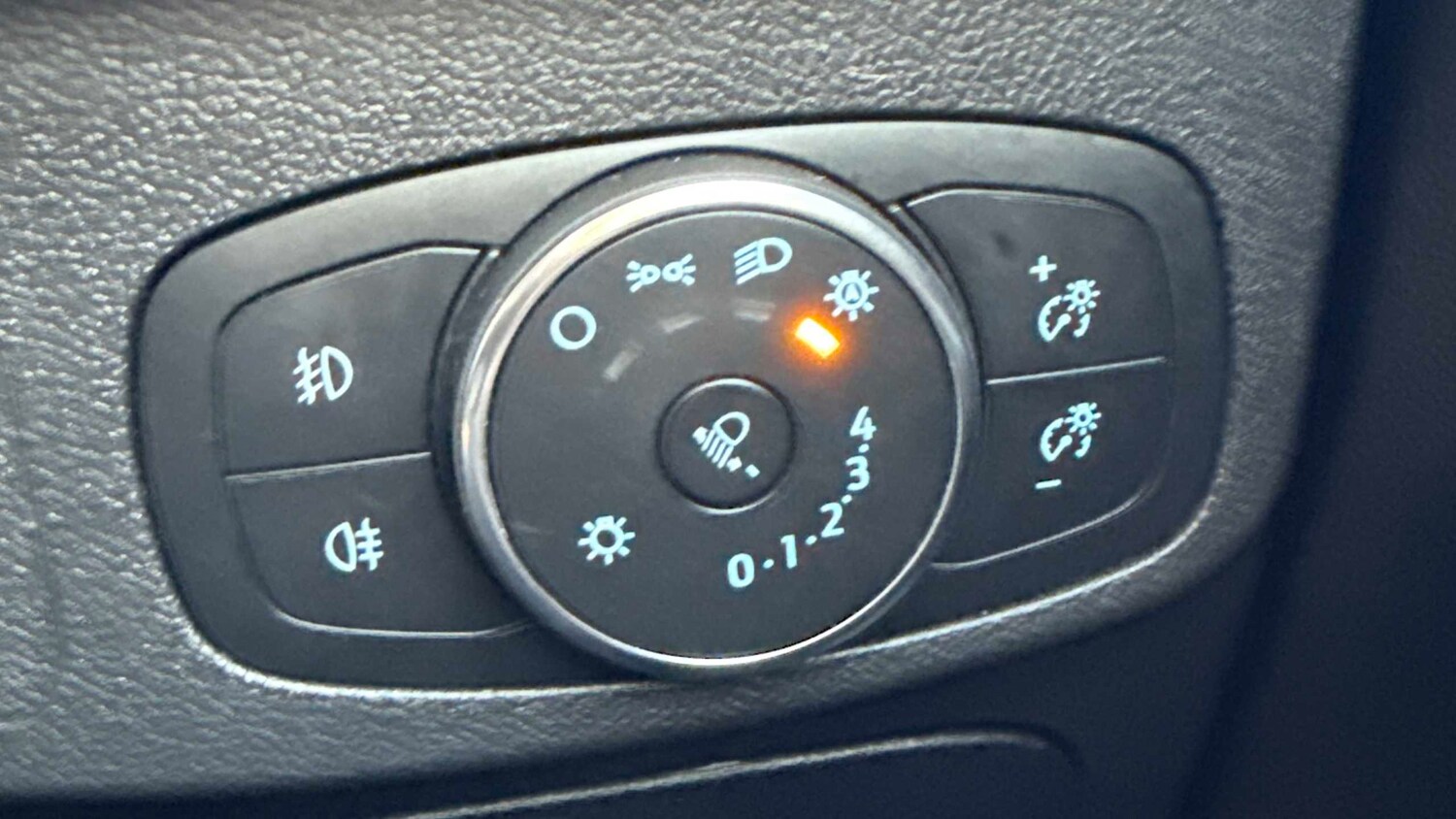 Used Ford Focus 2019 for sale - 76421161: Photo 22