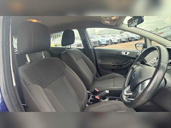 Used Ford Fiesta 2016 for sale - 79257368: Photo