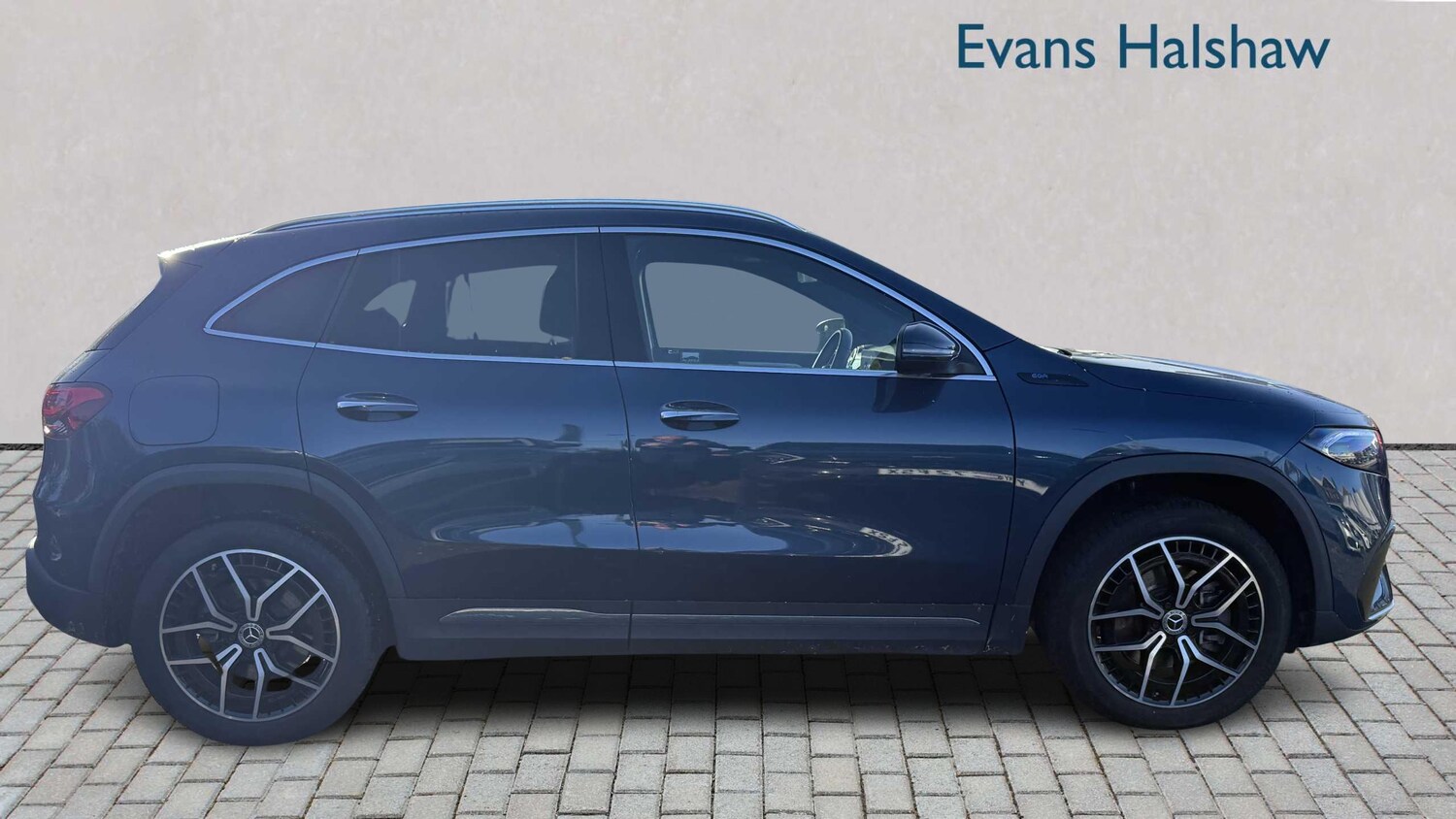 Used Mercedes-Benz EQA 2021 for sale - 76598336: Photo 3