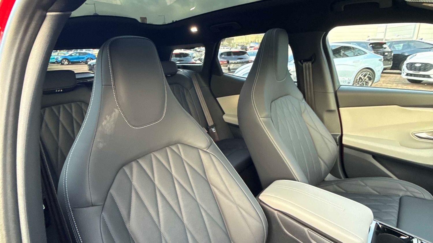 Used Ford Explorer 2024 for sale - 77011247: Photo 8