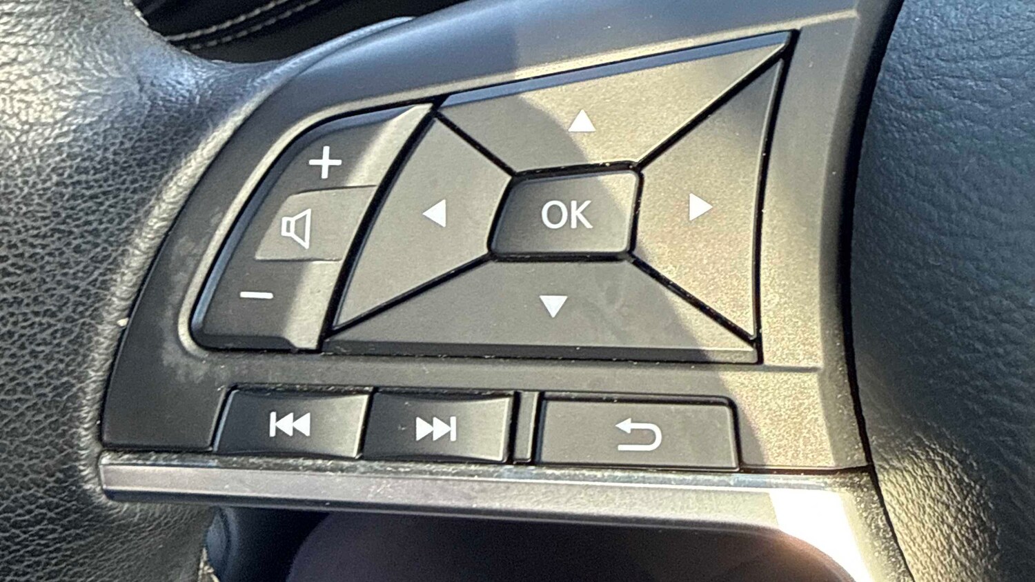 Used Nissan Juke 2023 for sale - 78089552: Photo 19