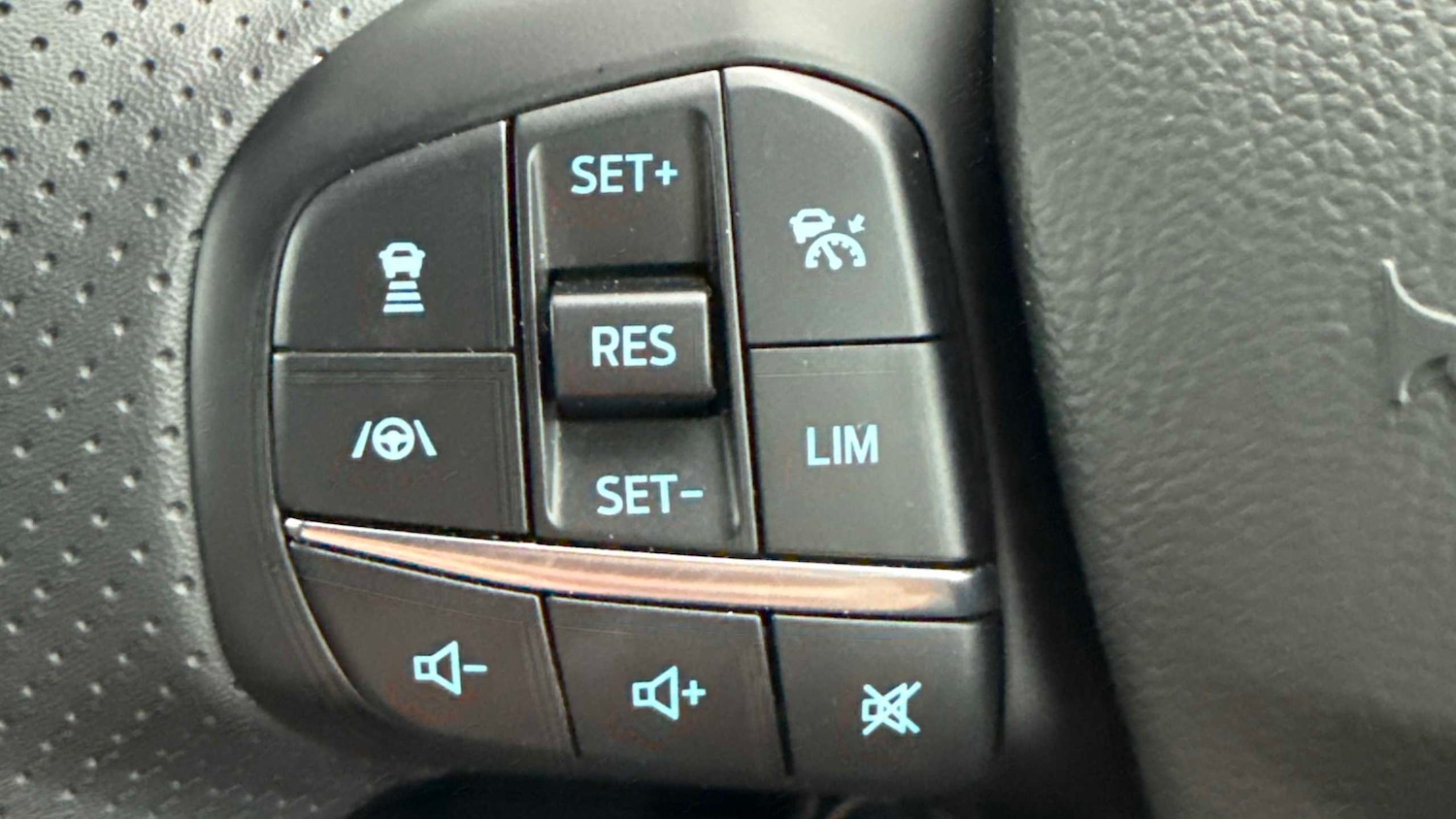 Used Ford Focus 2024 for sale - 76978721: Photo 15