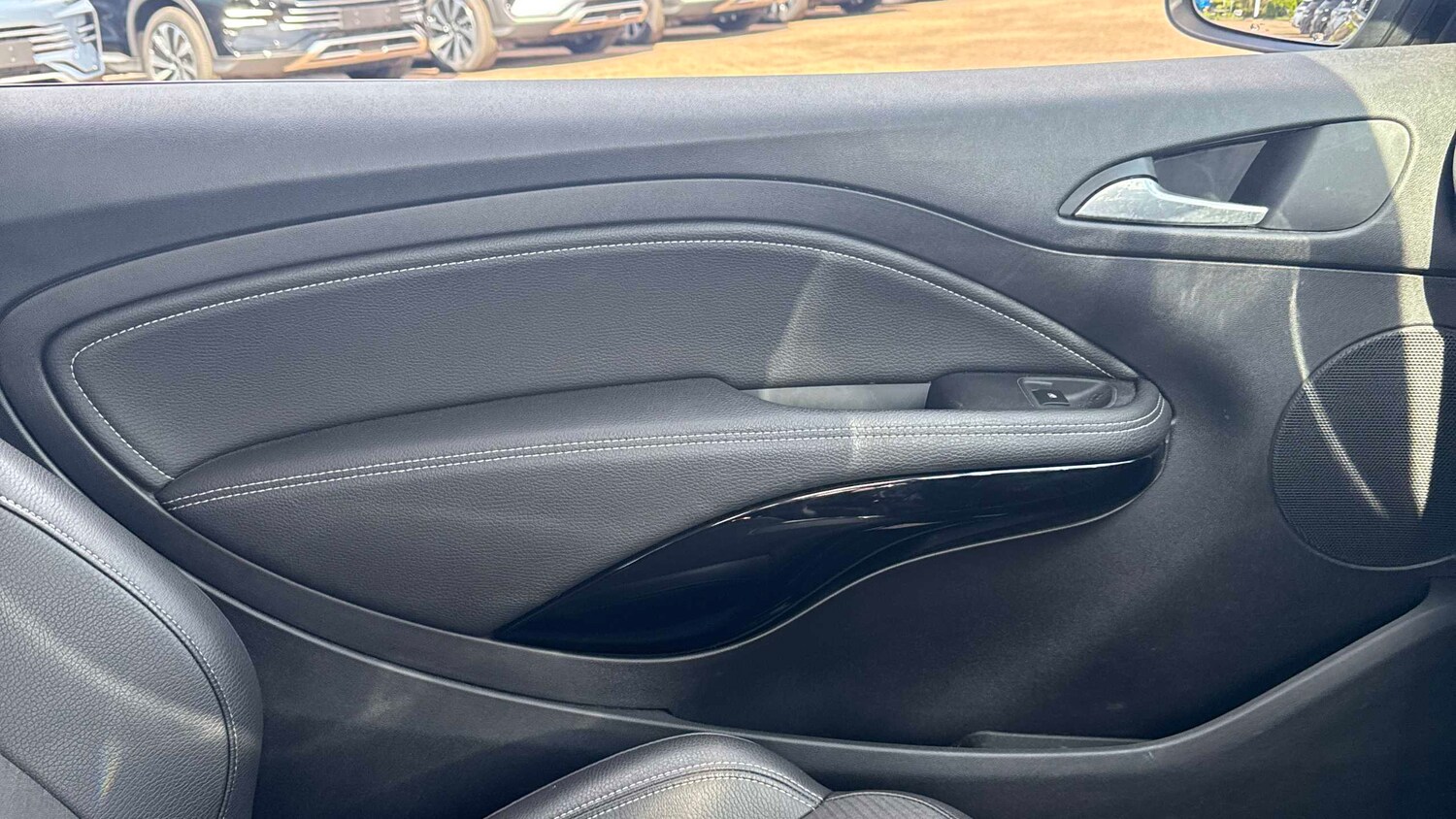 Used Vauxhall ADAM 2017 for sale - 78161574: Photo 8