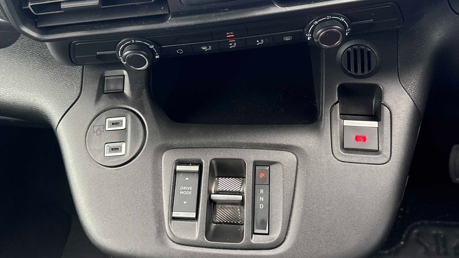 Used Citroen Berlingo 2024 for sale - 76421147: Photo 23