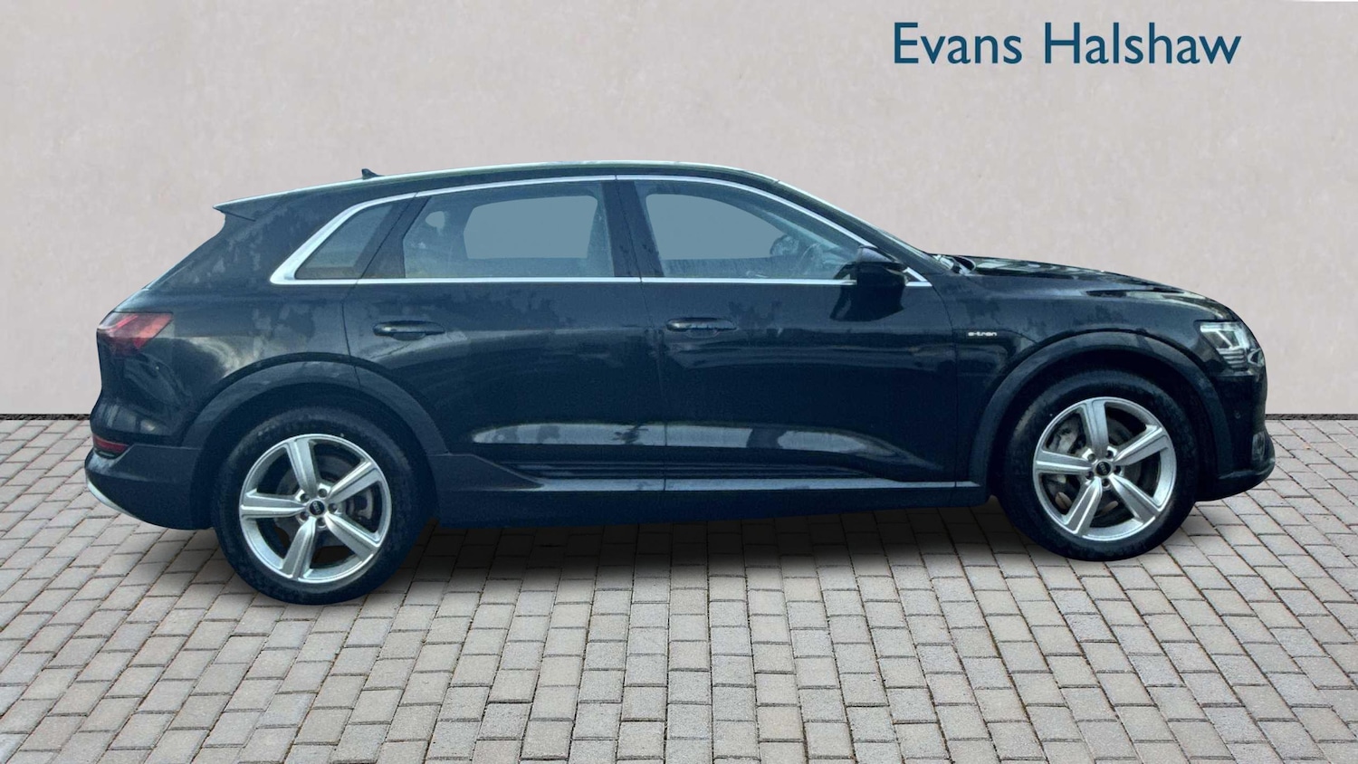Used Audi e-tron for sale - 76732413: Photo 2