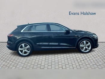 Used Audi e-tron 2021 for sale - 76732413: Photo