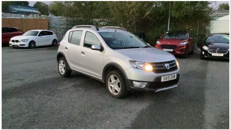 Used Dacia Sandero Stepway 2015 for sale - 76475759: Photo 1
