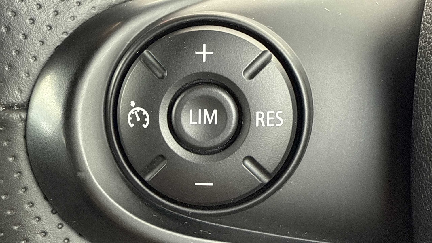 Used MINI Hatch 2015 for sale - 75813309: Photo 27