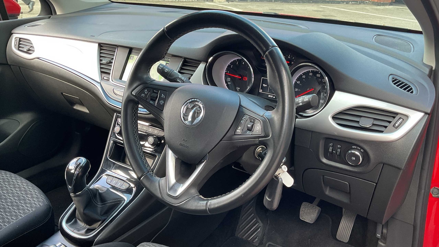 Used Vauxhall Astra 2020 for sale - 77068549: Photo 2