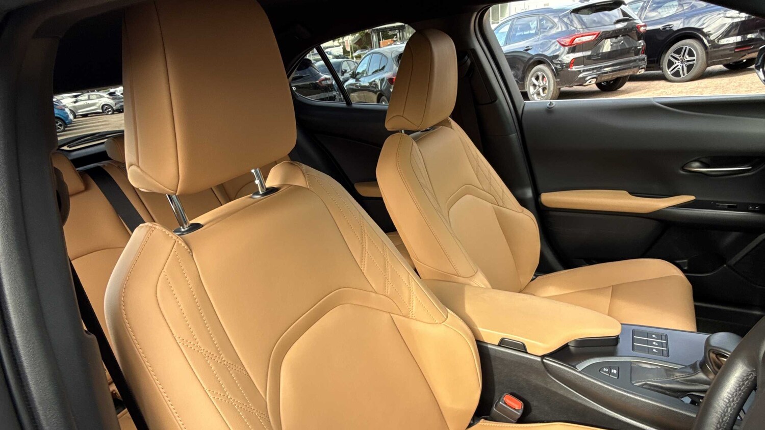 Used Lexus UX 2023 for sale - 76045244: Photo 10