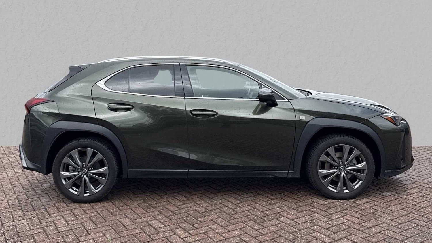Used Lexus UX 2023 for sale - 76045244: Photo 2