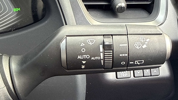 Used Lexus UX 2023 for sale - 76045244: Photo 22