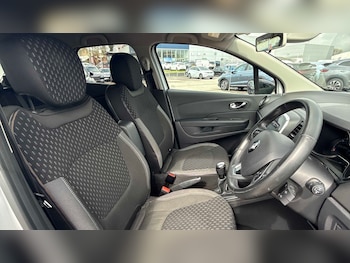 Used Renault Captur 2017 for sale - 78278862: Photo