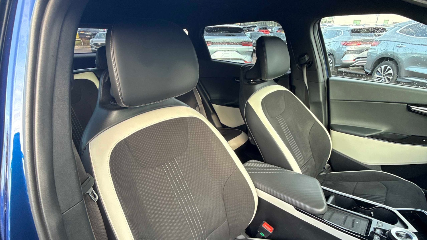 Used Kia EV6 2023 for sale - 77628342: Photo 6