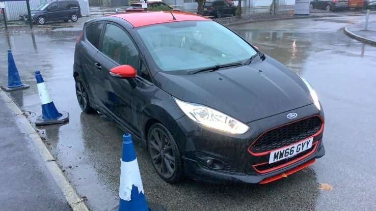 Used Ford Fiesta 2016 for sale - 76460590: Photo 1