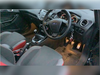 Used Ford Fiesta 2016 for sale - 76460590: Photo