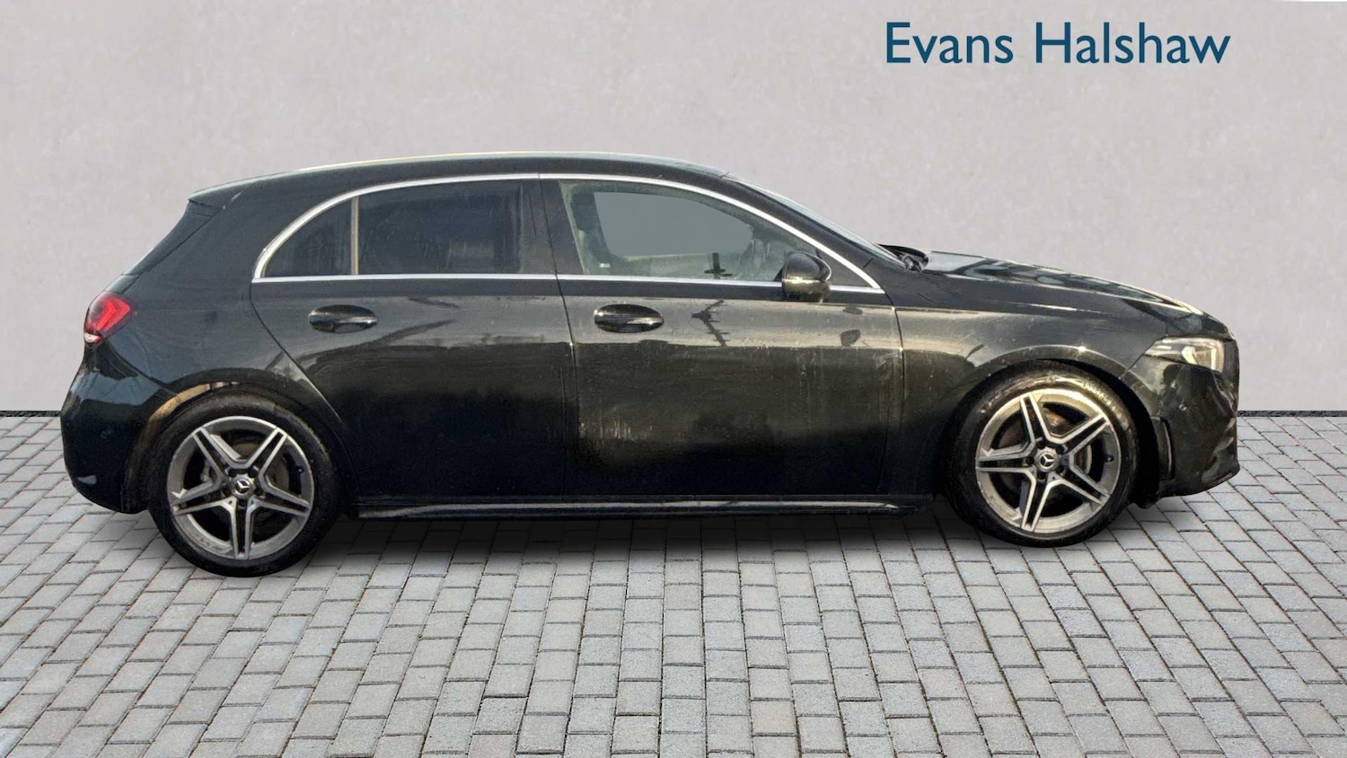 Used Mercedes-Benz A-Class 2020 for sale - 76916123: Photo 2