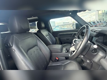 Used Land Rover Defender 2021 for sale - 79476225: Photo