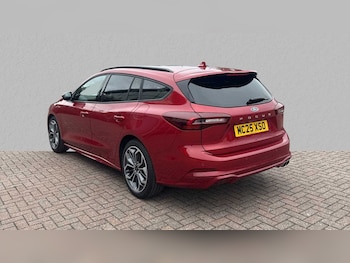 Used Ford Focus 2025 for sale - 75993810: Photo 3