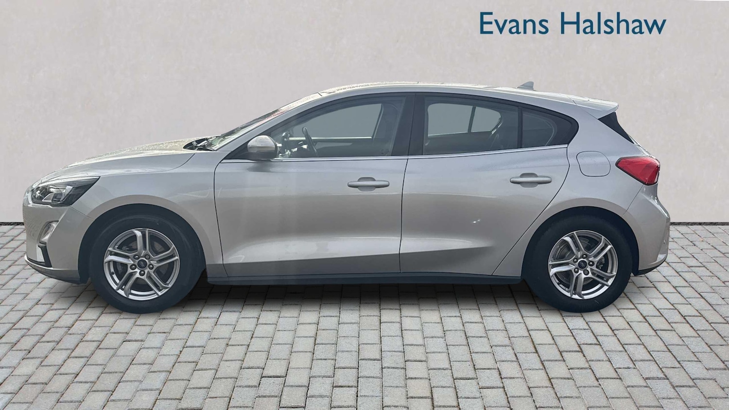 Used Ford Focus 2020 for sale - 76230312: Photo 2