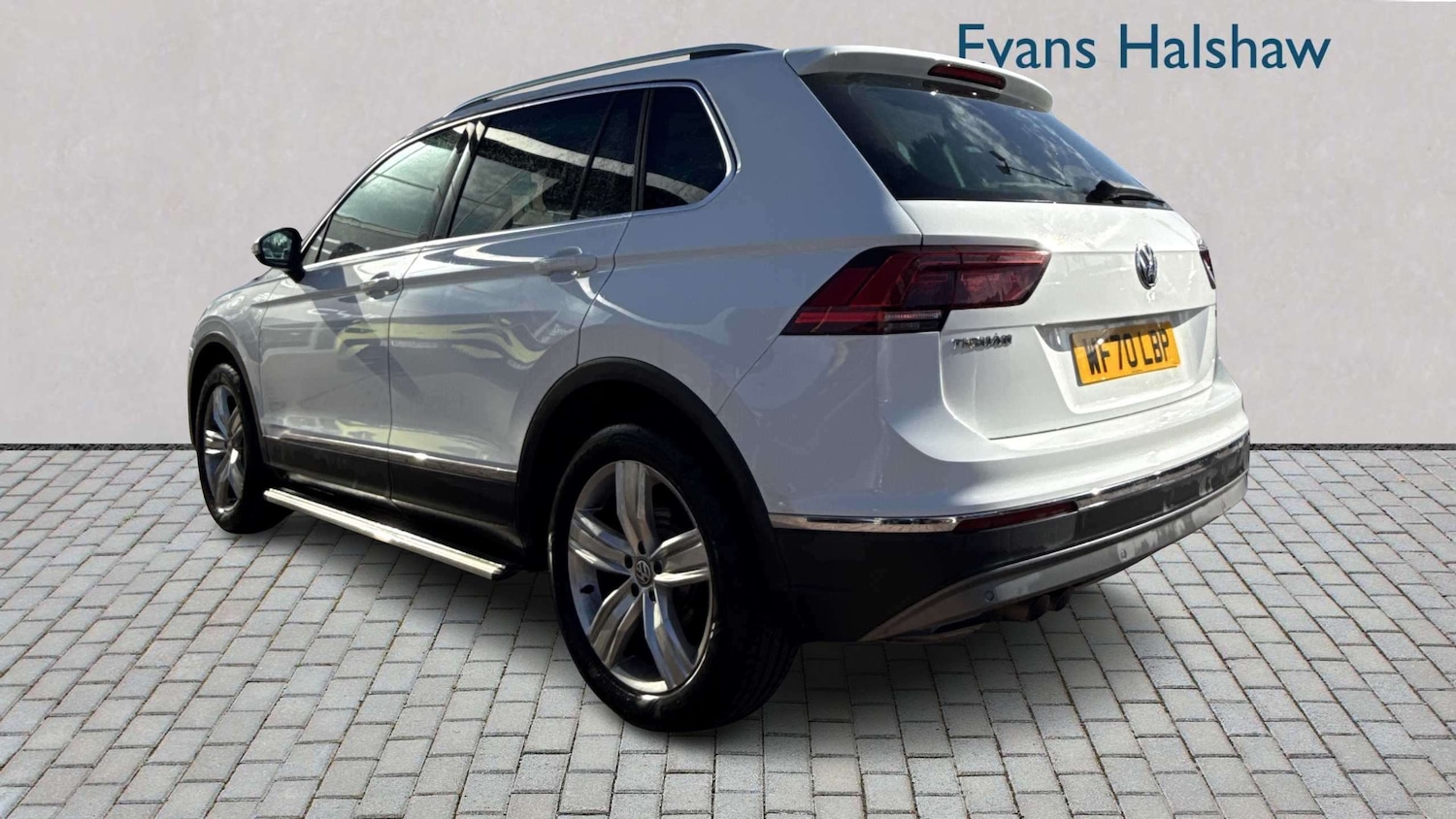 Used Volkswagen Tiguan 2020 for sale - 77740929: Photo 2