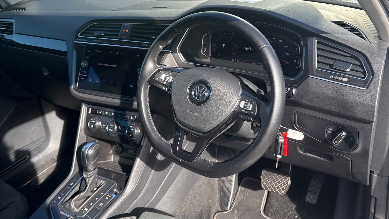 Used Volkswagen Tiguan 2020 for sale - 77740929: Photo 3