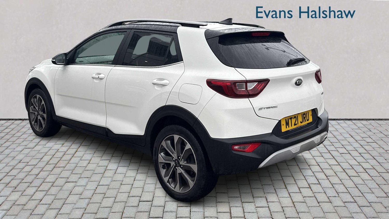 Used Kia Stonic 2021 for sale - 76774121: Photo 3