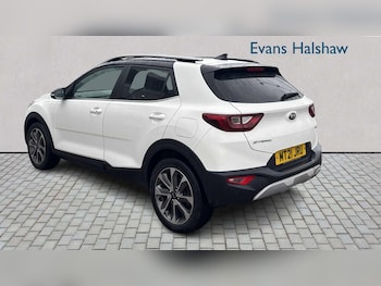 Used Kia Stonic 2021 for sale - 76774121: Photo