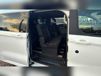 Used Ford Tourneo Custom 2024 for sale - 77194691: Photo