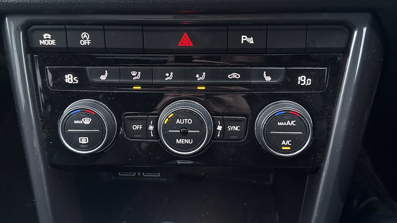 Used Volkswagen T-Roc 2020 for sale - 77194509: Photo 13