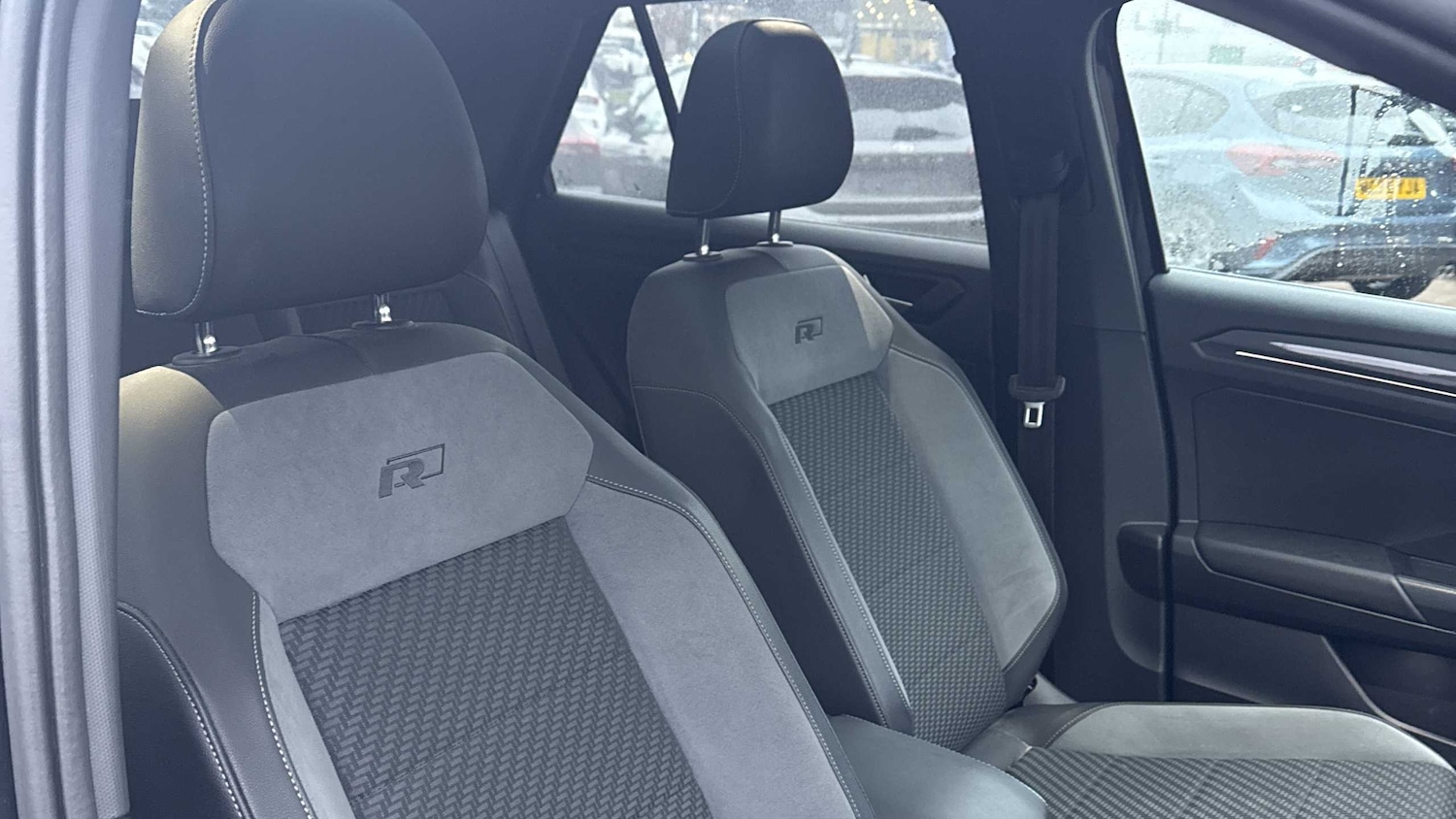 Used Volkswagen T-Roc 2020 for sale - 77194509: Photo 8