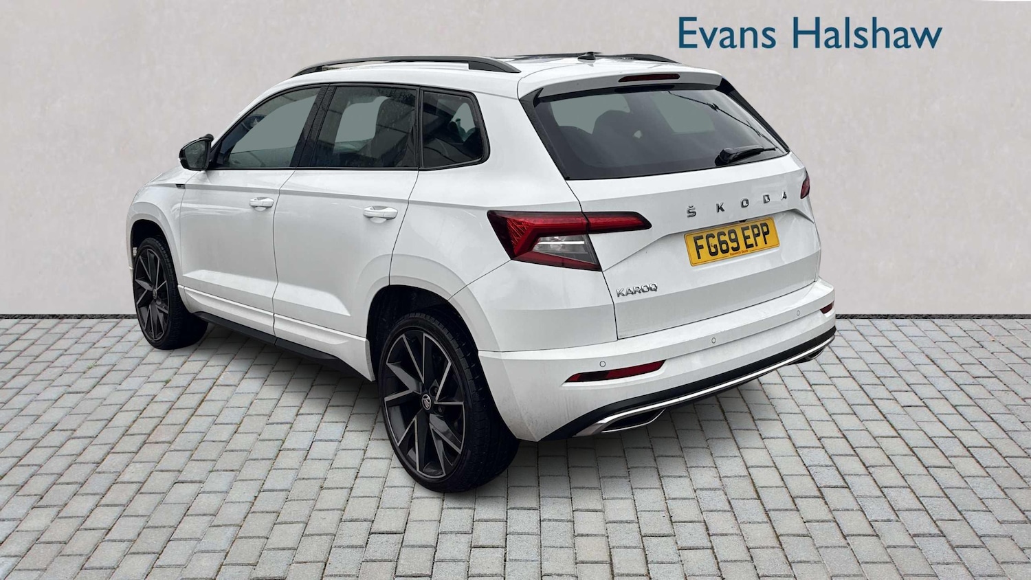 Used Skoda Karoq 2019 for sale - 76460252: Photo 3