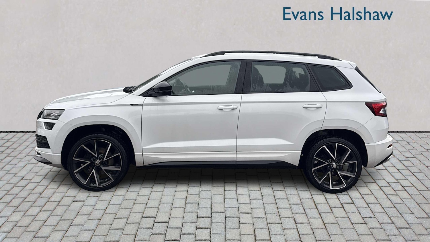 Used Skoda Karoq 2019 for sale - 76460252: Photo 4